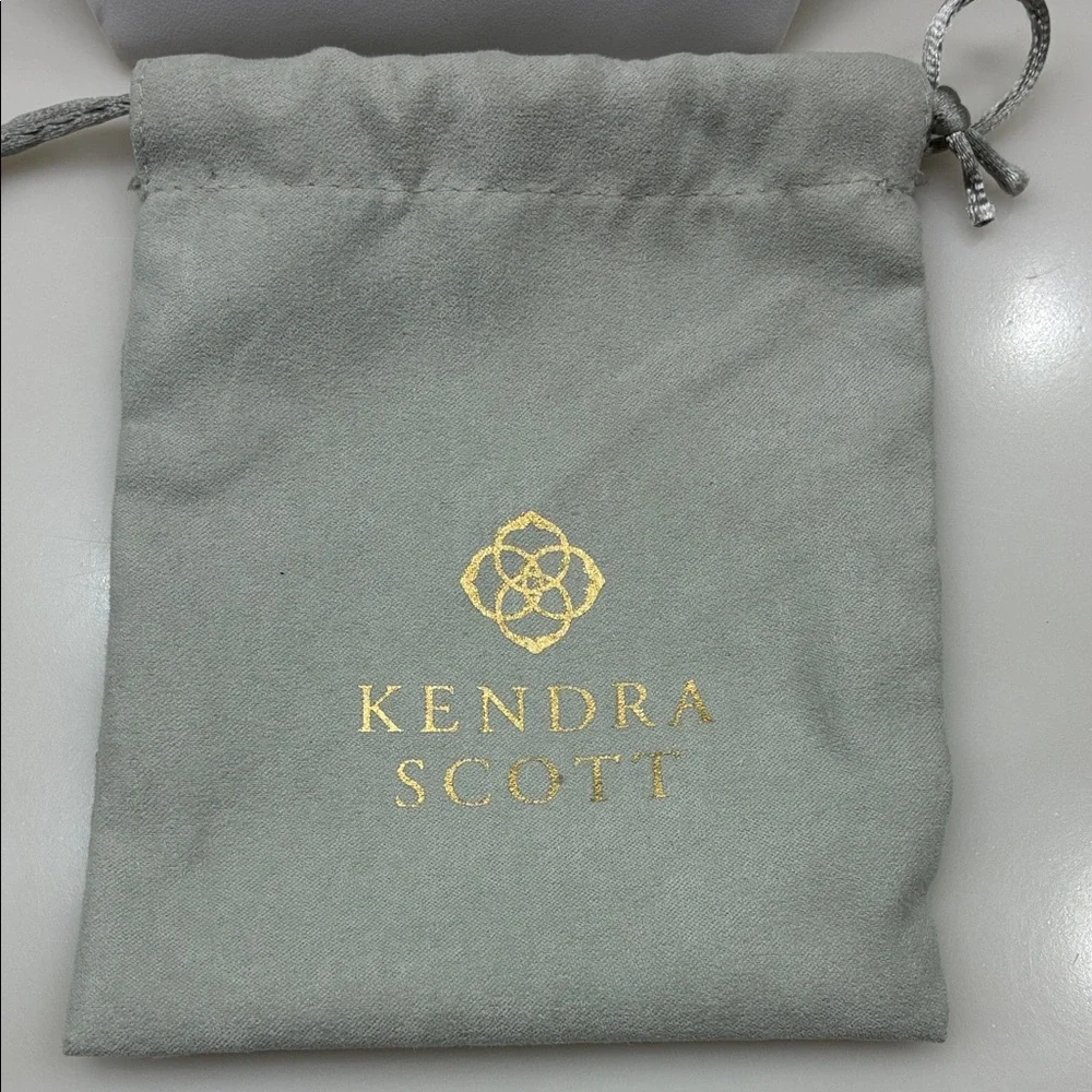 Kendra Scott Gold Necklace with White Stone Pendant 30 Inch Chain Like Nee